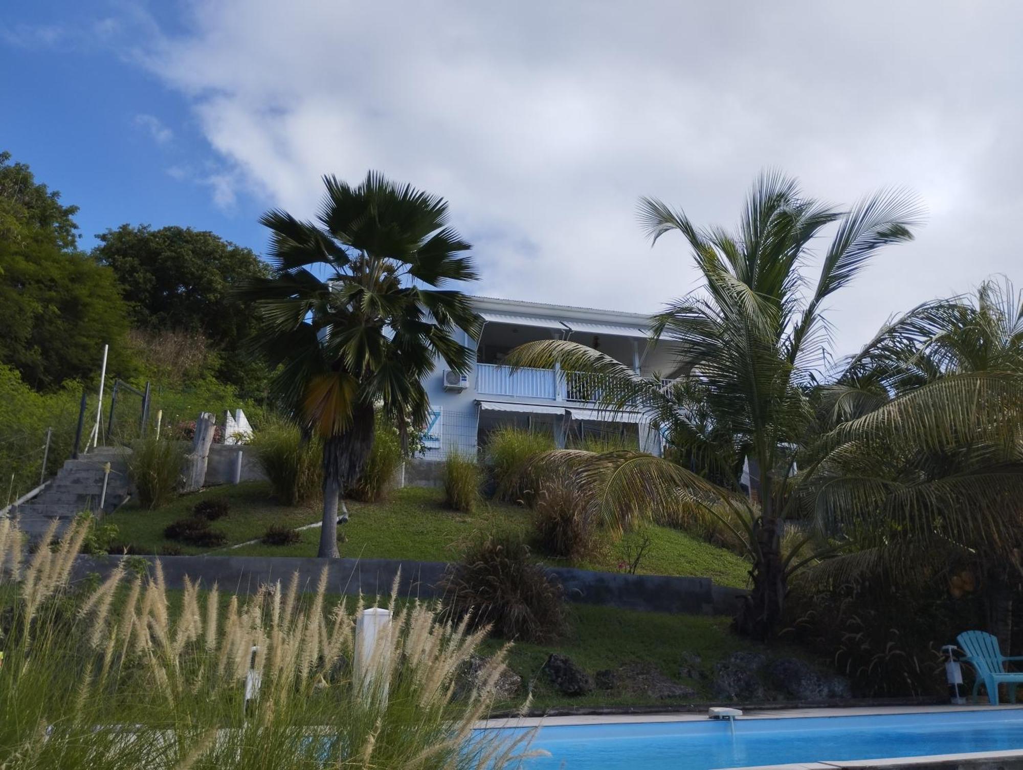 T2 Jardin Clos Les Nids De La Colline Saint-Francois  Exterior foto